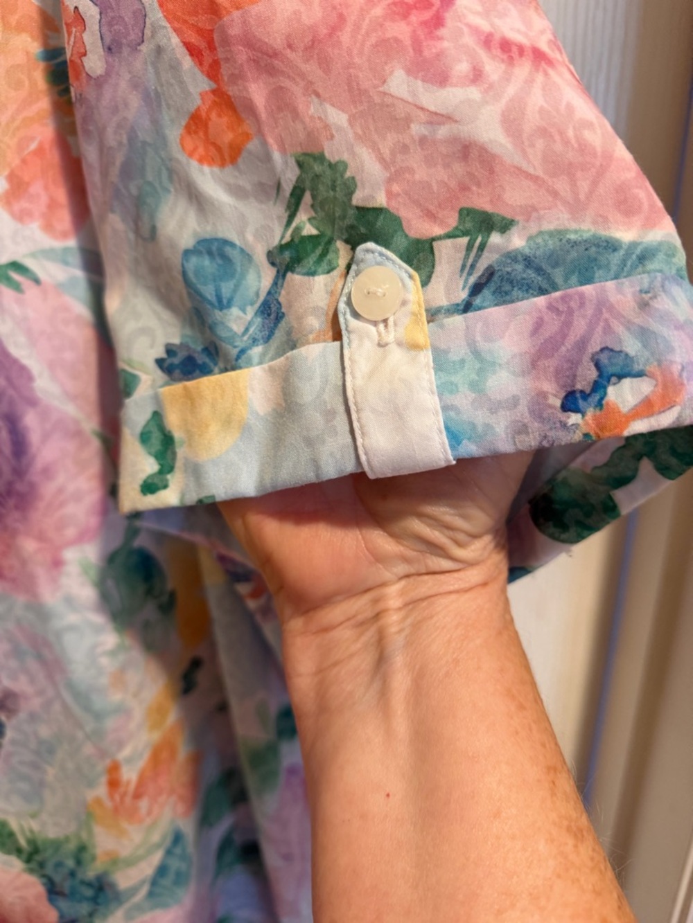 Alfred Dunner Floral Multicolor Short-Sleeve Button-Down Shirt - Picture 3 of 4